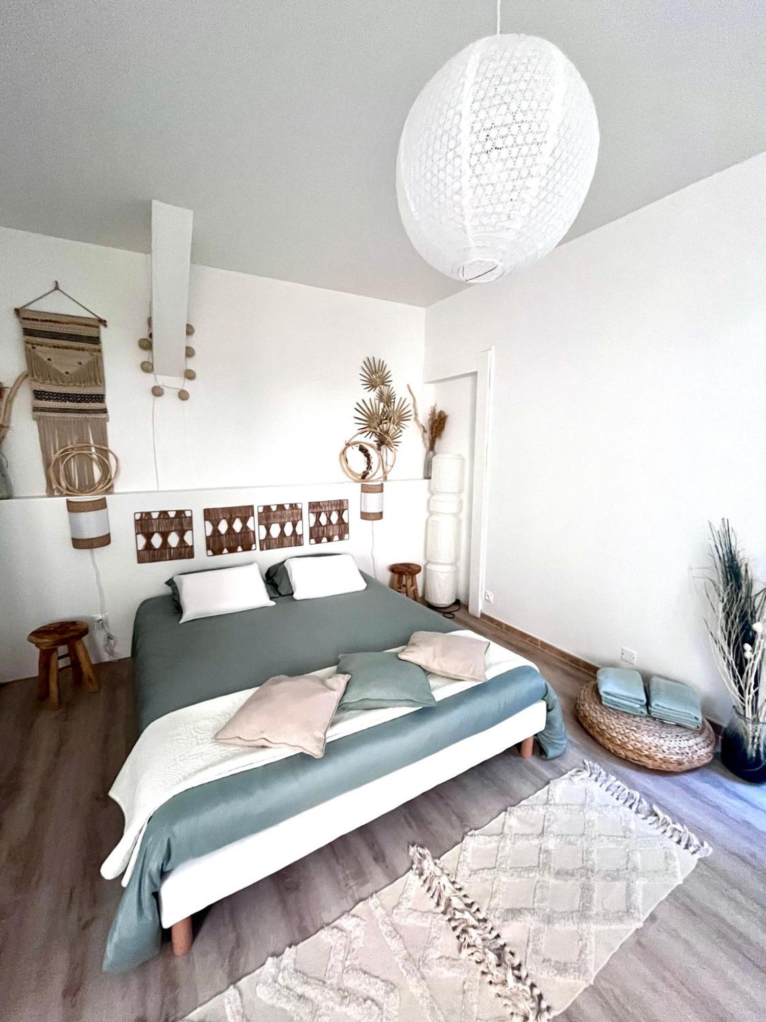 Apartamento Garden Spa-Hyper Centre Avec Cour-Calme-Sauna-Hamam Troyes Exterior foto